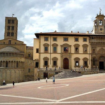 La Casina Di Ivonne Arezzo Centro Apartment Exterior foto